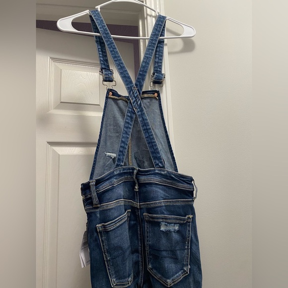 American Eagle Medium Wash Distressed Jegging Overalls Sz 2 Regular NWT - Picture 4 of 9
